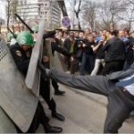 Nu toleraţi încălcarea drepturilor omului în Republica Moldova